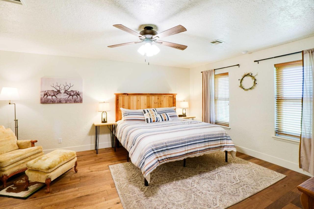 Spacious Country Home Near Ft Sill And Medicine Park Lawton Exterior photo